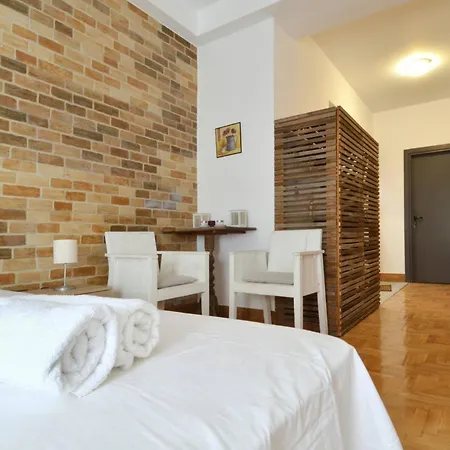 A Modern Rustic Cosy At The Foot Of Mount Lycabettus Lejlighed *